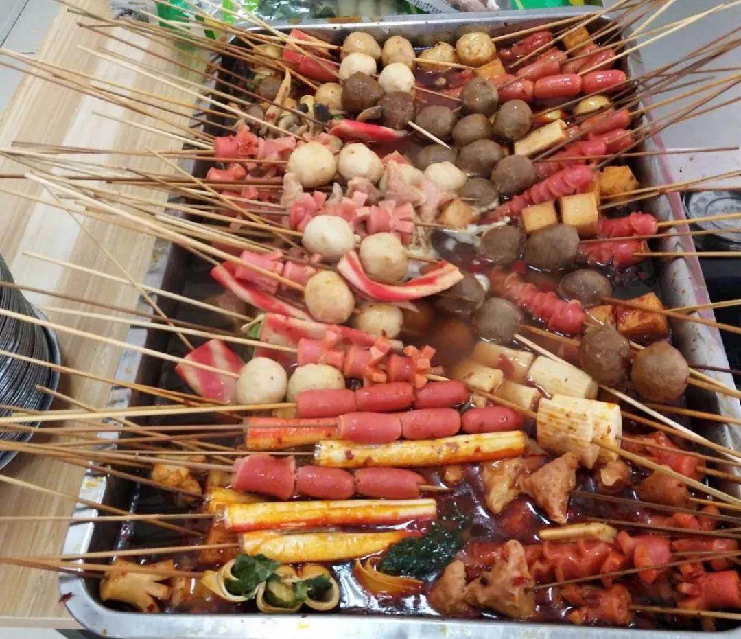 多元文化交融下的新疆地区发展研究